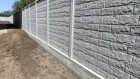 Ügyfélfotó, 17. sz.: Konkret Line kerítés (Google-értékelés)