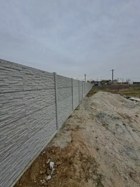 Ügyfélfotó, 33. sz.: Konkret Line kerítés (Google-értékelés)